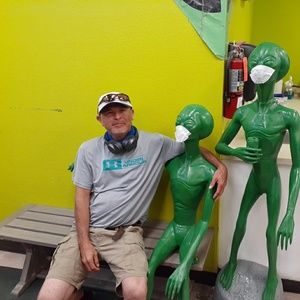 Meet your Posher, Andres